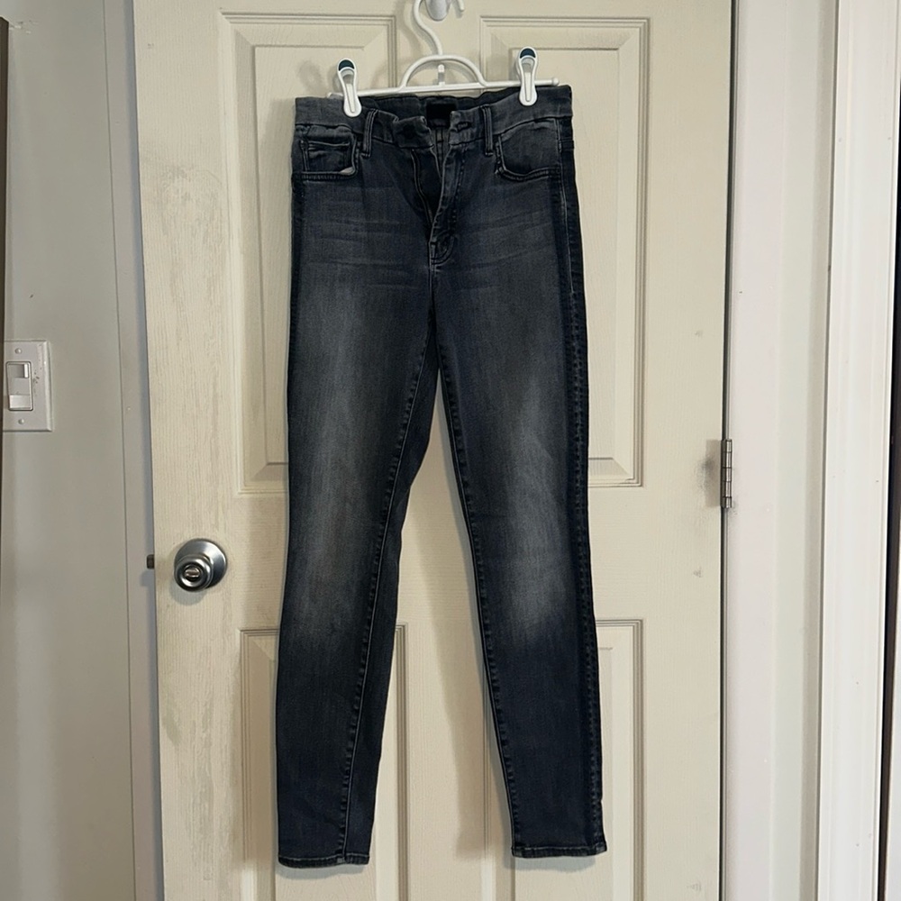Mother High Wasted Looker in Miss Moody Two Shoes jeans size 29